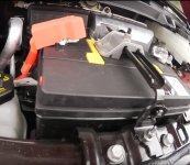 Compartiment moteur batterie 12 V.jpg